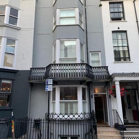 Weslie Guest House Brighton ภายนอก รูปภาพ